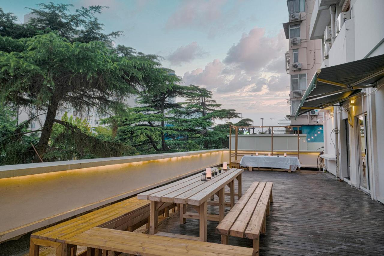 Joy Hongqiao Airport And Railway Hotel เซี่ยงไฮ้ ภายนอก รูปภาพ